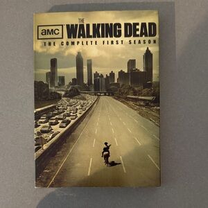 The Walking Dead Complete First Season DVD